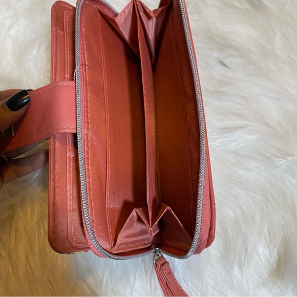 Striped Red Wallet - Picture 7 of 8